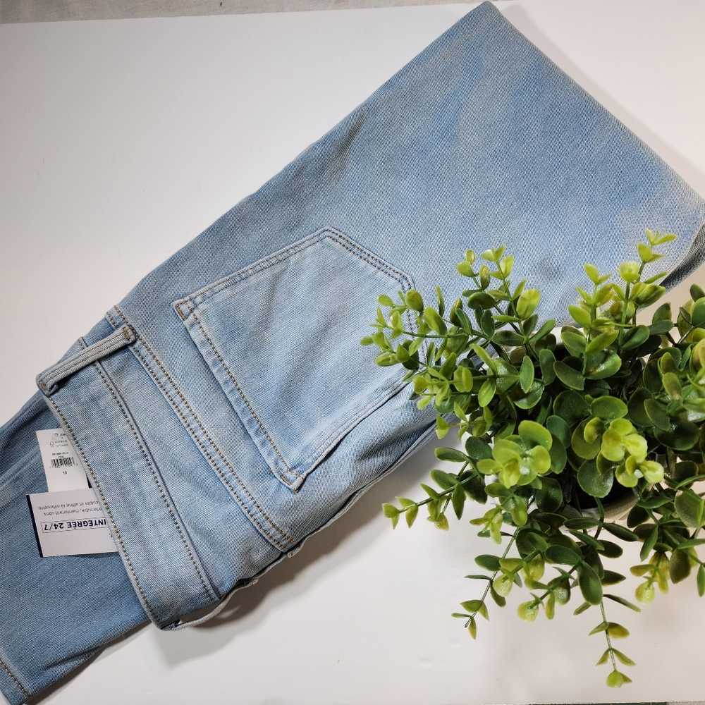 Old Navy Rockstar Super Skinny Jeans